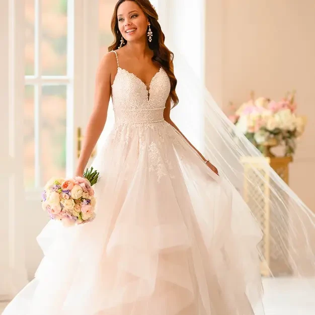 9 Gorgeous Wedding Gowns That Look Great in Photos! Image