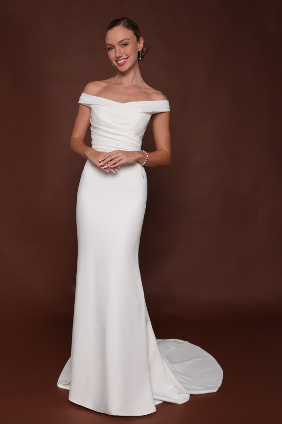 Luxe Fabrics Explained: Crepe, Silk, Satin &amp; Organza for the Modern Bride Image