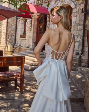 L'Amour by Calla Blanche Cameron Train by L'Amour #1 Ivory thumbnail
