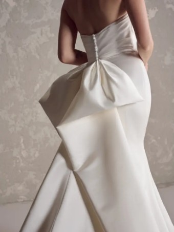 Maggie Sottero Hilo Marie Bow by Maggie Sottero #1 All Ivory thumbnail