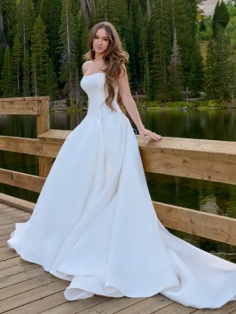 Maggie Sottero Emmanuelle by Maggie Sottero #4 Diamond White thumbnail