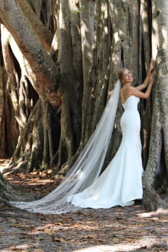 Robert Bullock Veronica by Robert Bullock #3 default Ivory thumbnail