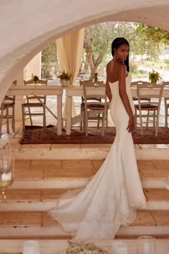 Lillian West Laura by Lillian West #1 Ivory thumbnail