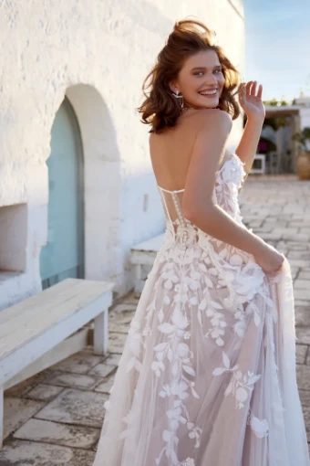 Lillian West Leslie by Lillian West #3 default Nude/Ivory/Latte thumbnail