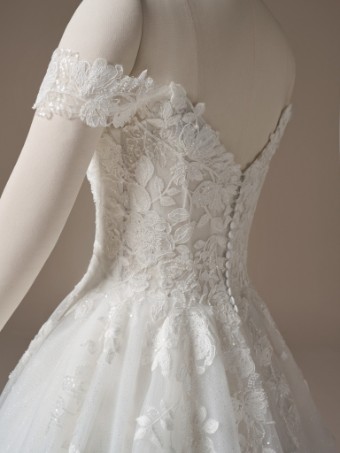 Maggie Sottero Verina #6 default All Ivory thumbnail