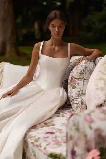 Milla by Lorenzo Rossi Elvaya (with pink decor on corset, with pink decor on train) #1 Ivory/Pink thumbnail