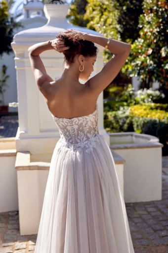 Lillian West Lexi by Lillian West #3 default Ivory/Latte thumbnail