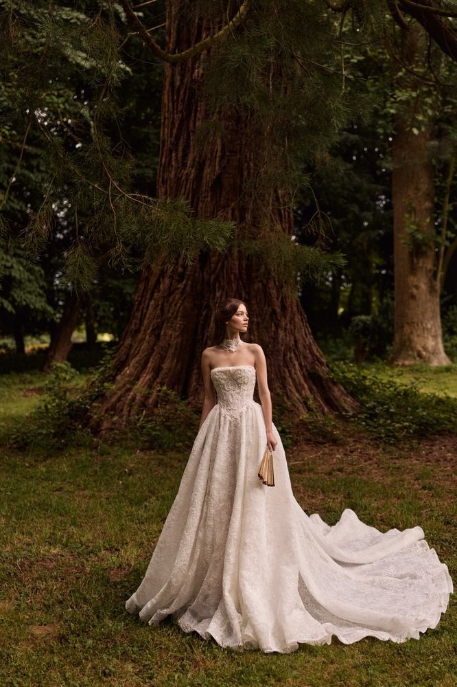 Milla by Lorenzo Rossi Qirelle by Milla Nova Default Image