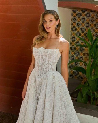 L'Amour by Calla Blanche Cruz by L'Amour #1 Ivory/Light Nude thumbnail