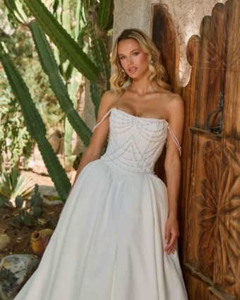 L'Amour by Calla Blanche Claramae by L'Amour #1 Ivory thumbnail