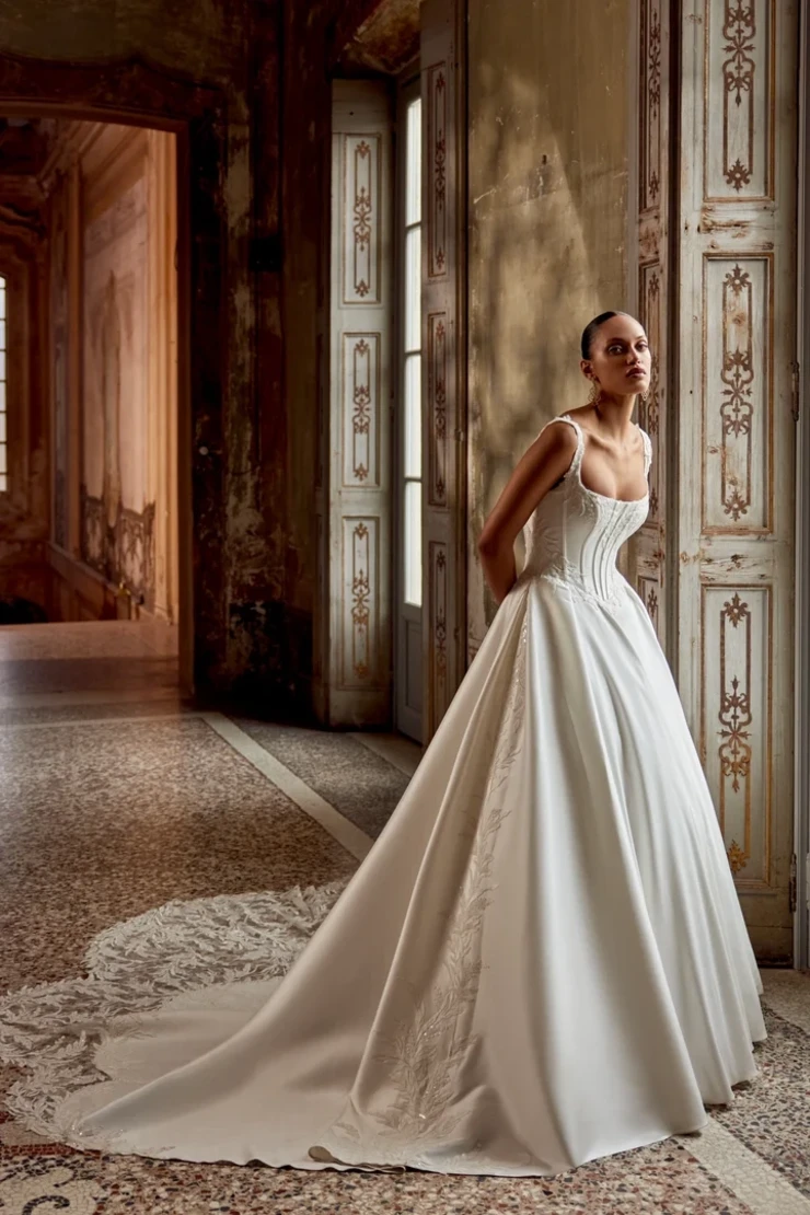 Justin Alexander Julia by Justin Alexander Default Image