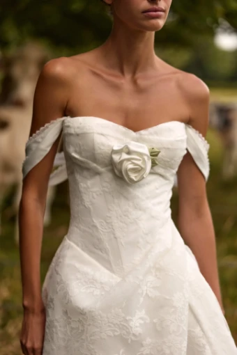 Milla by Lorenzo Rossi Averra by Milla Nova #3 default Ivory/Green Leaves thumbnail