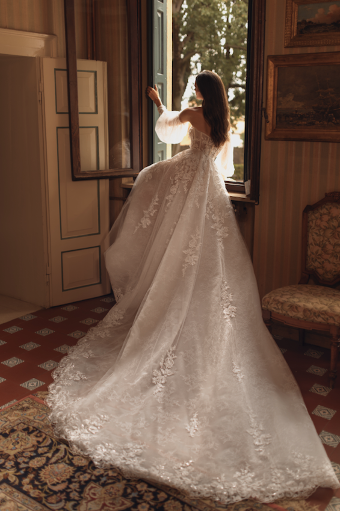 Berta 24-108 #4 default Ivory thumbnail