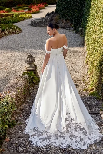 Justin Alexander Julianna #4 default Off White/Ivory thumbnail