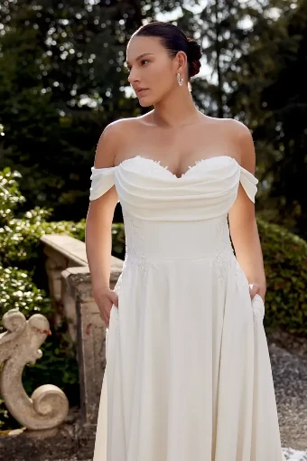 Justin Alexander Julianna #2 Off White/Ivory thumbnail