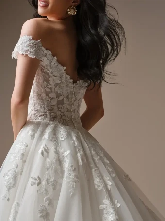 Maggie Sottero Verina #4 All Ivory thumbnail