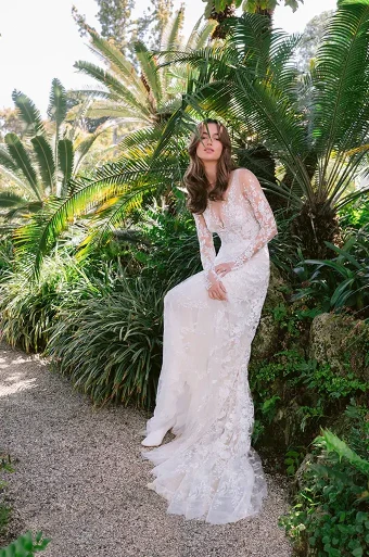 Monique Lhuillier Ivy #0 default Silk White/Nude thumbnail