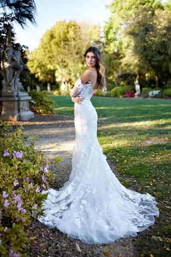 Monique Lhuillier Lola #0 default Silk White thumbnail