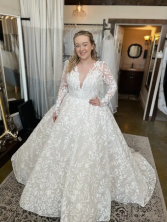 Monique Lhuillier Marseille by Monique Lhuillier #5 Ivory/Cameo thumbnail