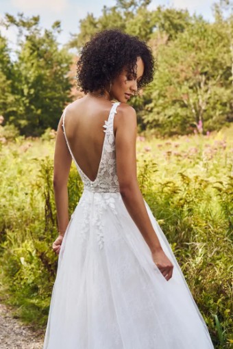 Lillian West Laguna by Lillian West #7 Ivory/Latte thumbnail