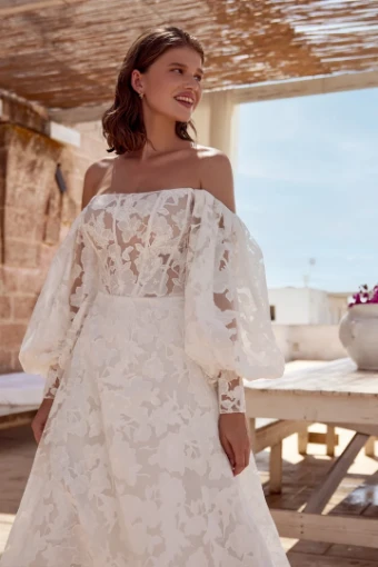 Lillian West Lana by Lillian West #4 Ivory/Latte thumbnail